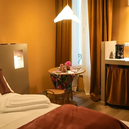 Sant'eufemia 30 Bed and Breakfast 4*